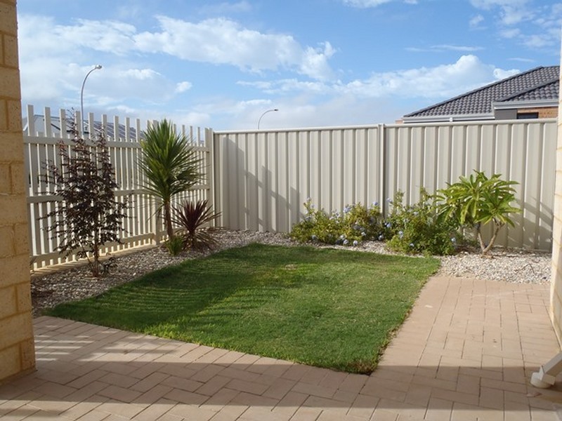 10 Barro Bend, Yanchep WA 6035