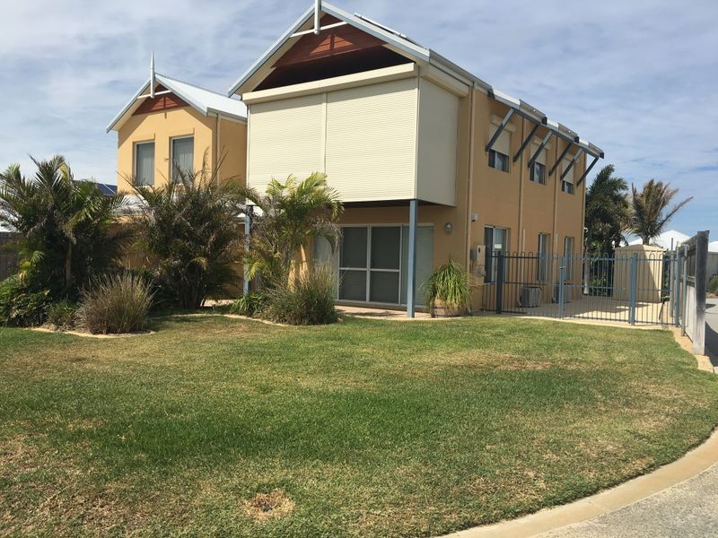 9 Seadrift Street, Yanchep WA 6035