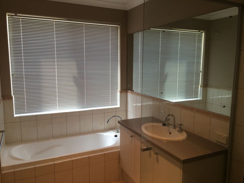 9 Seadrift Street, Yanchep WA 6035