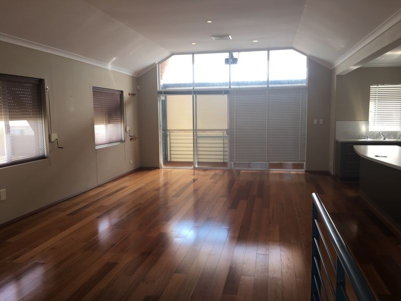 9 Seadrift Street, Yanchep WA 6035