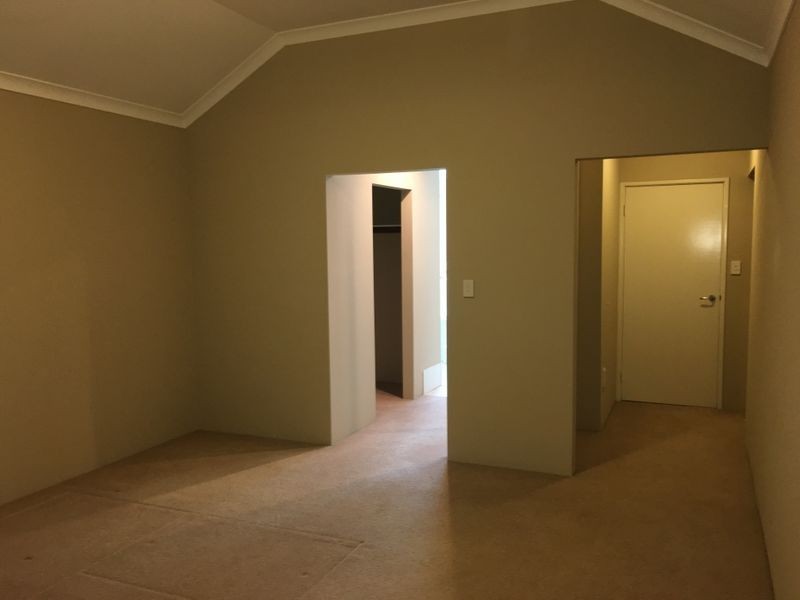 9 Seadrift Street, Yanchep WA 6035