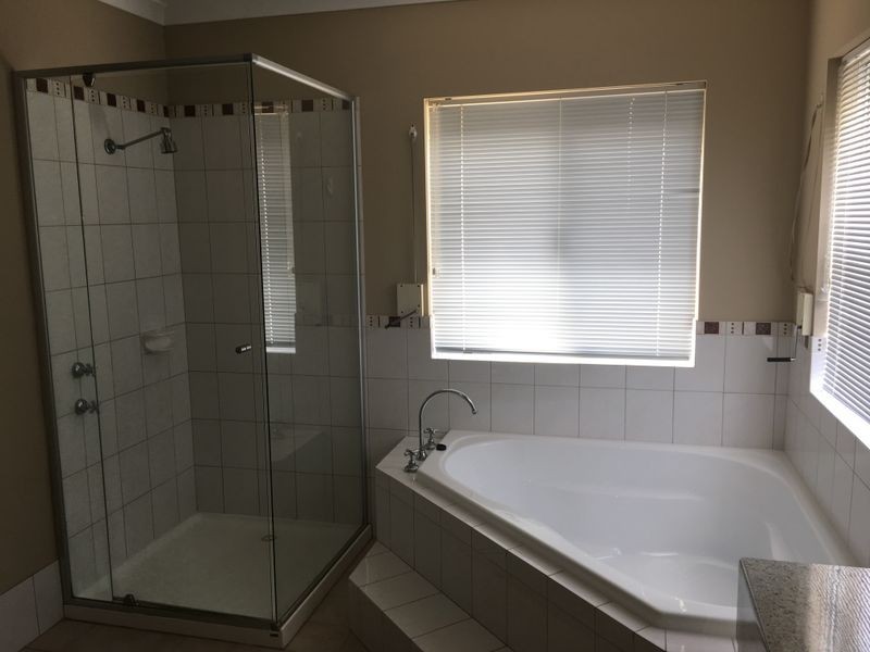 9 Seadrift Street, Yanchep WA 6035