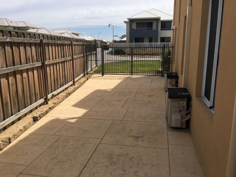 9 Seadrift Street, Yanchep WA 6035