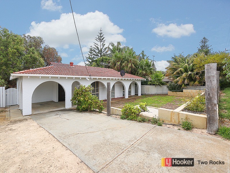 35 Two Rocks Road, Two Rocks WA 6037