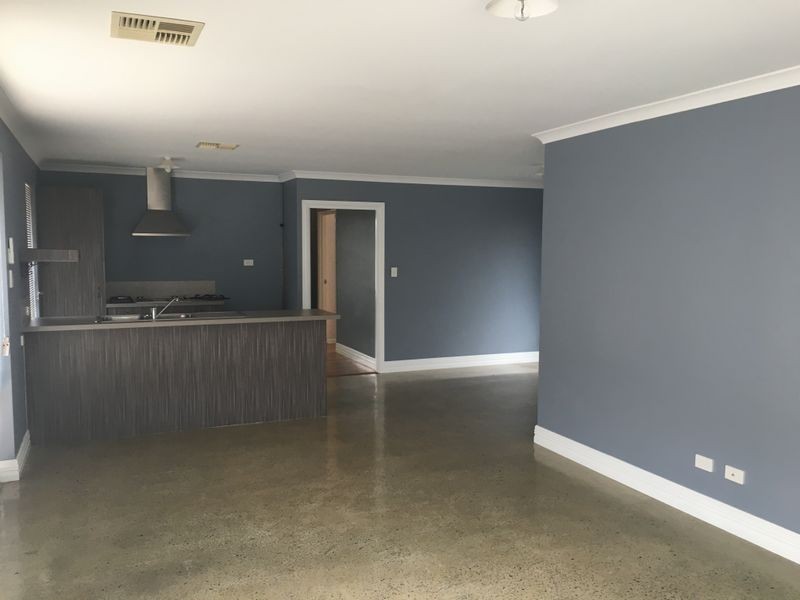 31 Granite Place, Yanchep WA 6035