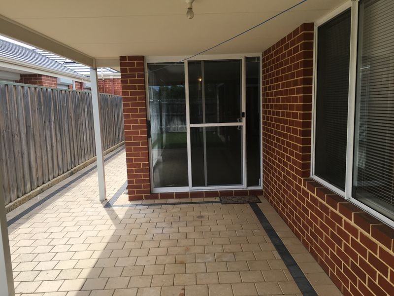 31 Granite Place, Yanchep WA 6035