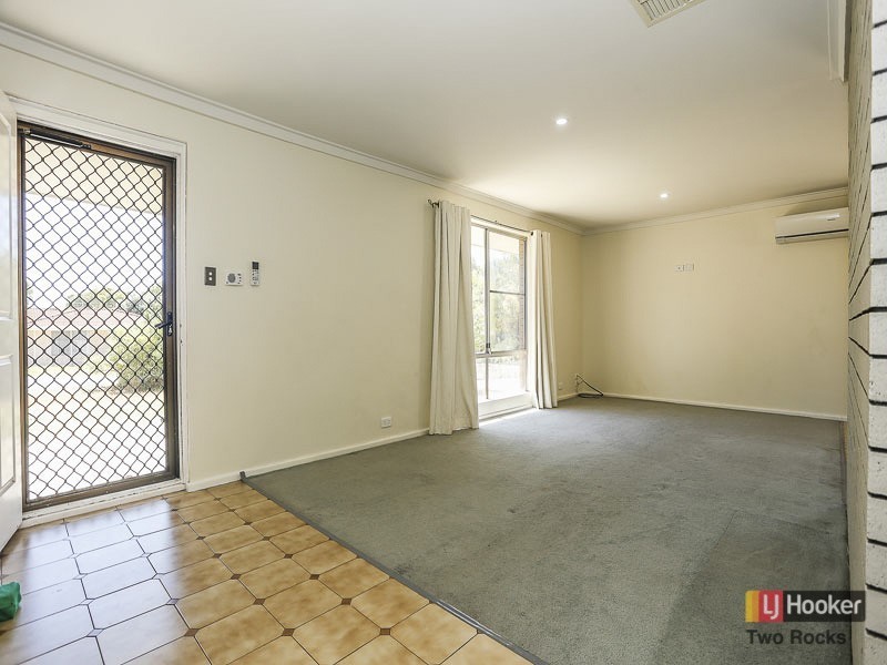 4 Newlyn Place, Yanchep WA 6035