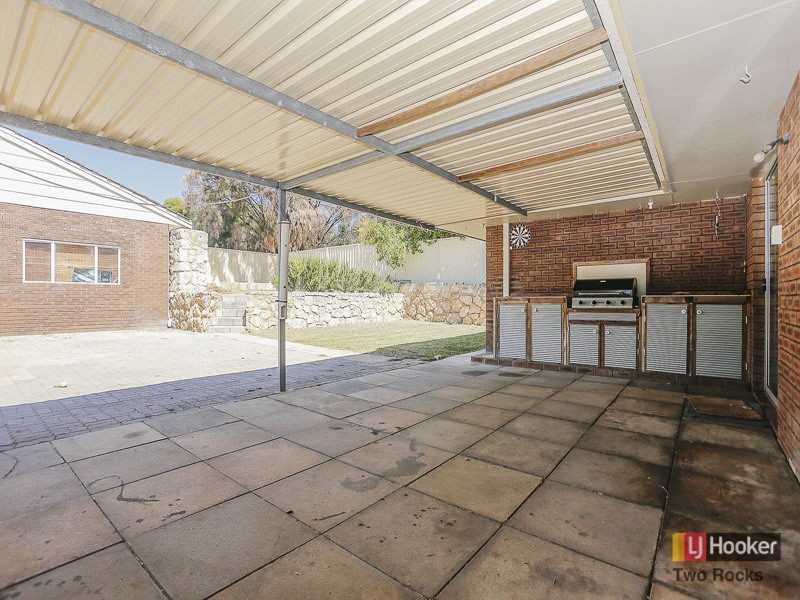 4 Newlyn Place, Yanchep WA 6035