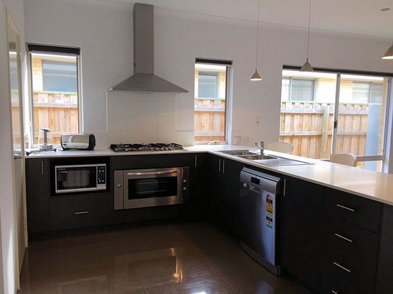 9 Viridis Street, Yanchep WA 6035