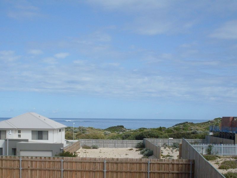 3 Seaside Avenue, Yanchep WA 6035