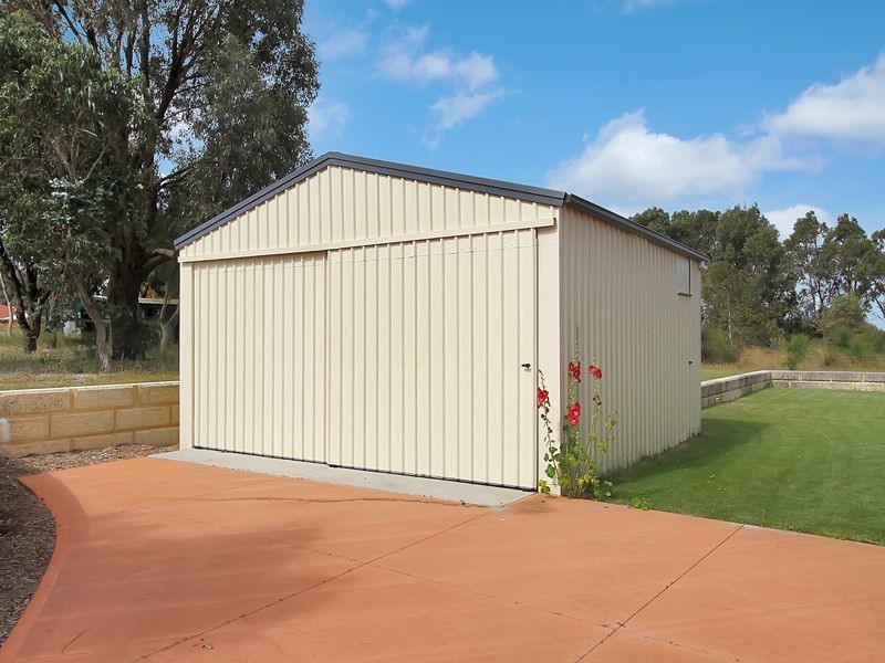 12 Linda Grove, Wilbinga WA 6041
