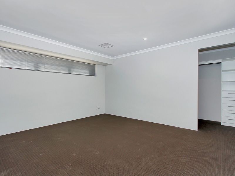 26 Shipmaster Avenue, Alkimos WA 6038