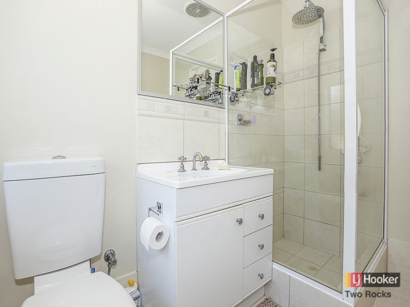 72 Emerald Drive, Carabooda WA 6033