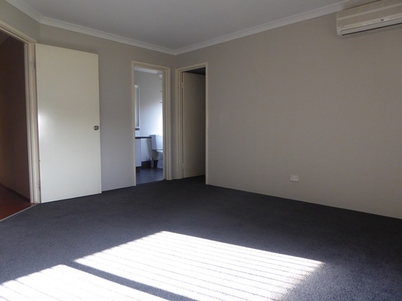 27 Mowbray Square, Clarkson WA 6030