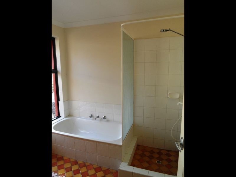 12 Augusta Grove, Yanchep WA 6035