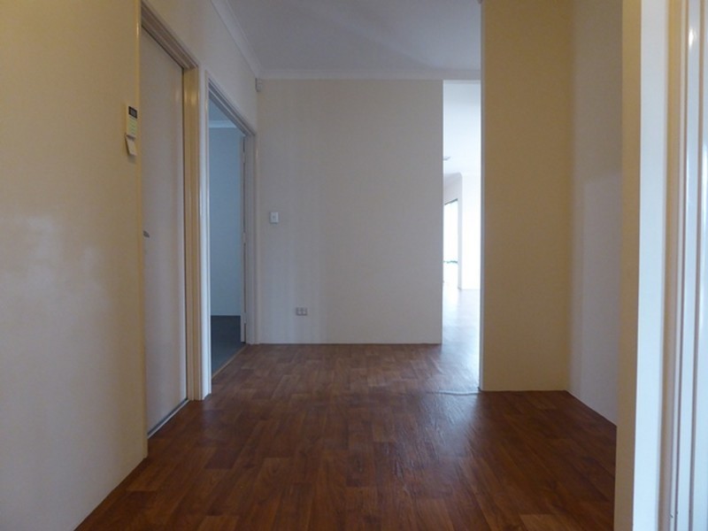 10 Current Street, Yanchep WA 6035