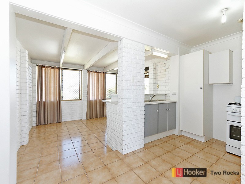 86 Whitfield Drive, Two Rocks WA 6037