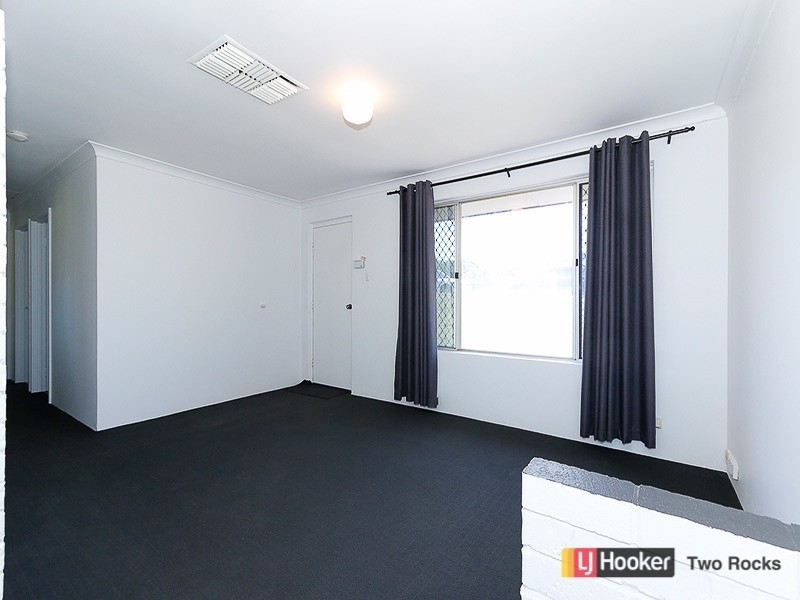 86 Whitfield Drive, Two Rocks WA 6037