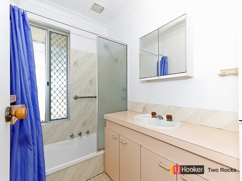 86 Whitfield Drive, Two Rocks WA 6037