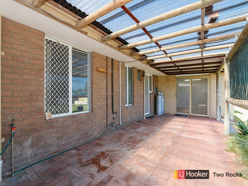 86 Whitfield Drive, Two Rocks WA 6037