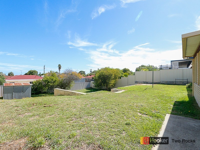 86 Whitfield Drive, Two Rocks WA 6037
