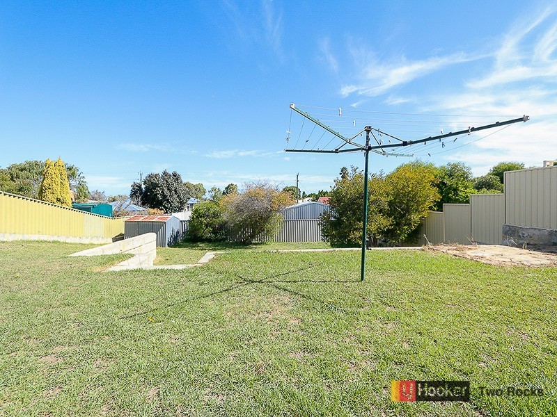 86 Whitfield Drive, Two Rocks WA 6037