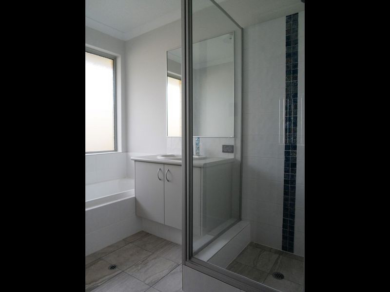 3 Trevally Avenue, Two Rocks WA 6037