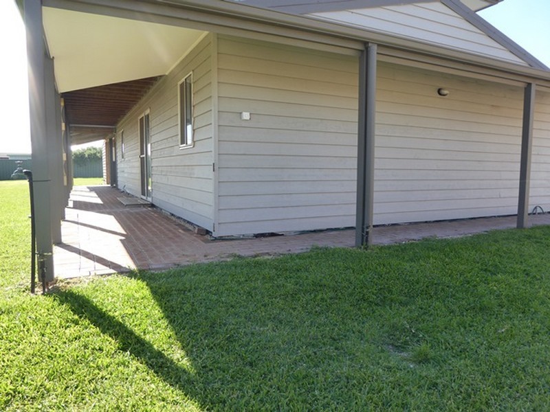 9 Sceptre Court, Two Rocks WA 6037