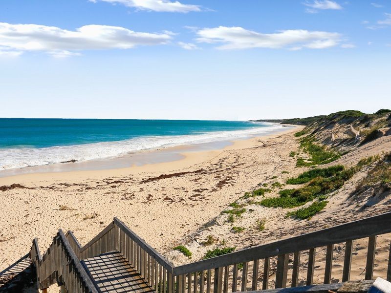 99 Sovereign Drive, Two Rocks WA 6037