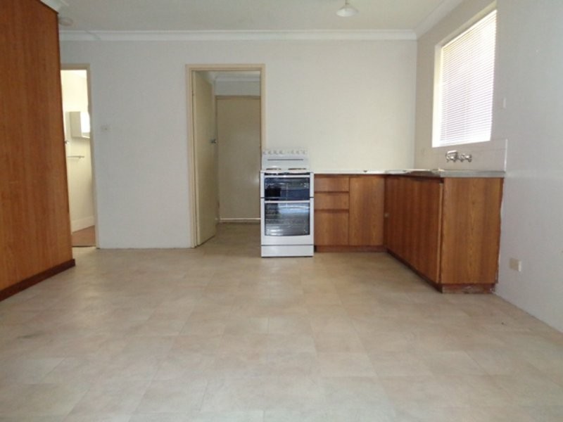 6 Candler Way, Two Rocks WA 6037