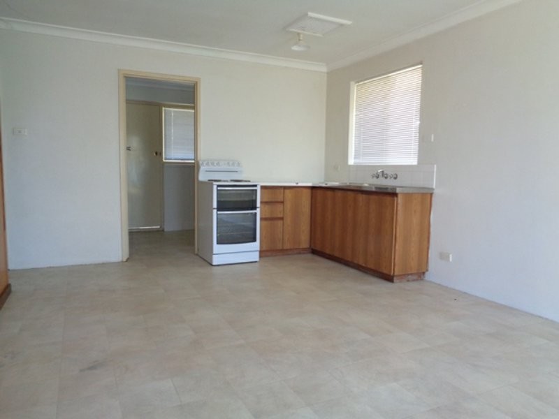 6 Candler Way, Two Rocks WA 6037