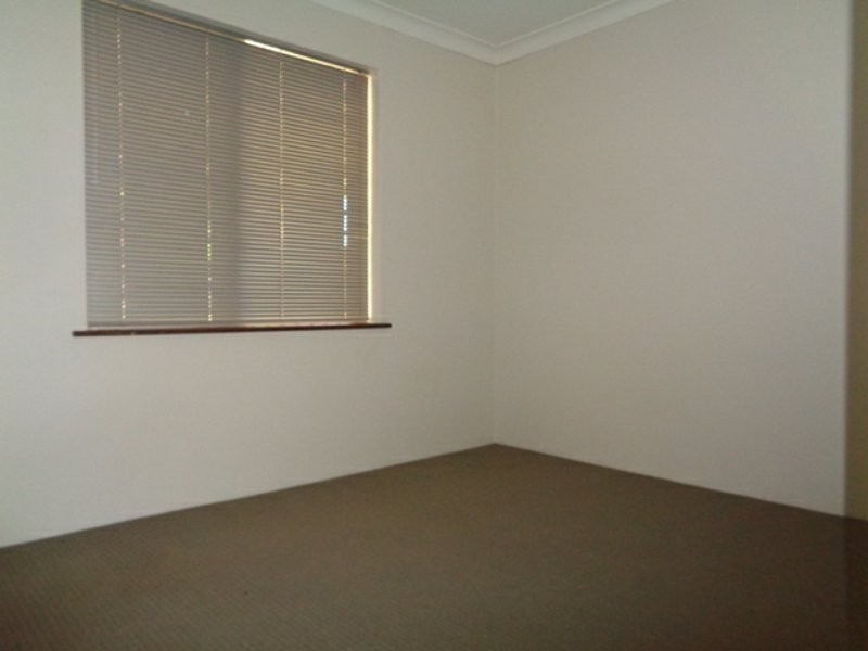 6 Candler Way, Two Rocks WA 6037