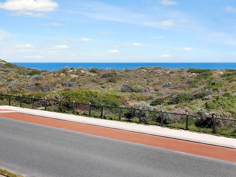 101 Sovereign Drive, Two Rocks WA 6037