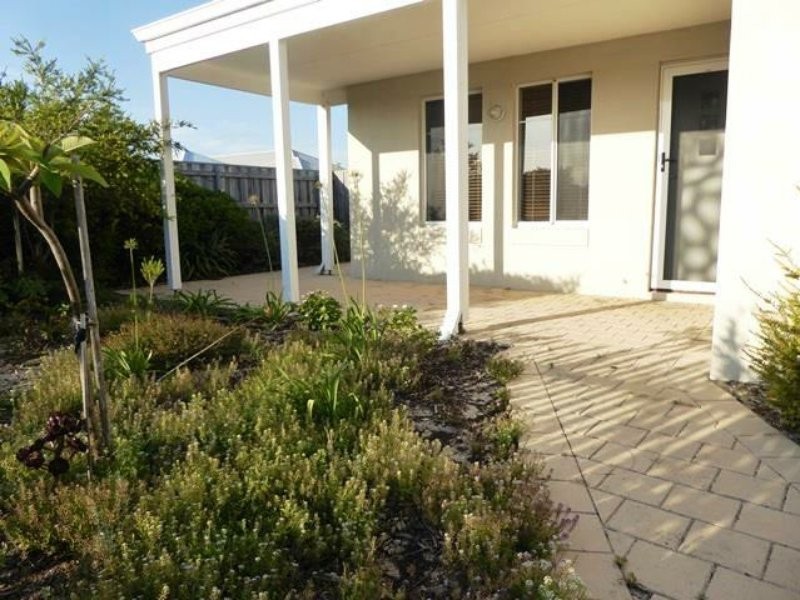 12 Windward Street, Yanchep WA 6035