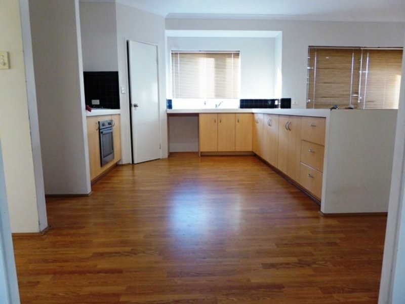 12 Windward Street, Yanchep WA 6035