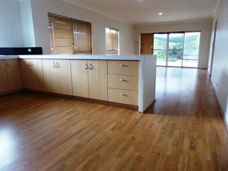 12 Windward Street, Yanchep WA 6035