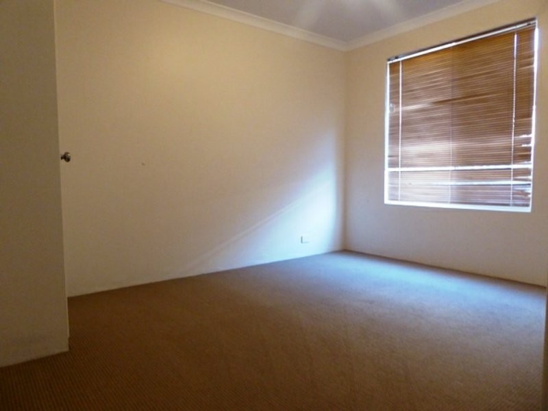 12 Windward Street, Yanchep WA 6035