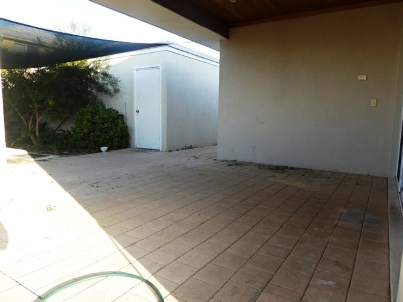 12 Windward Street, Yanchep WA 6035