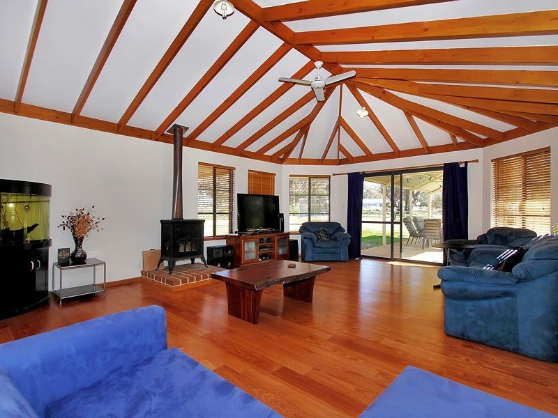 39 Countryside Drive, Two Rocks WA 6037