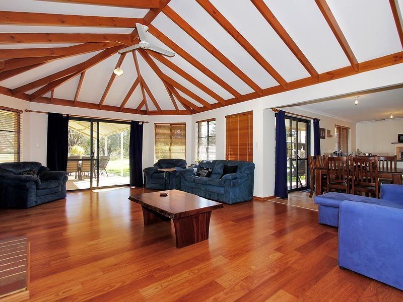 39 Countryside Drive, Two Rocks WA 6037