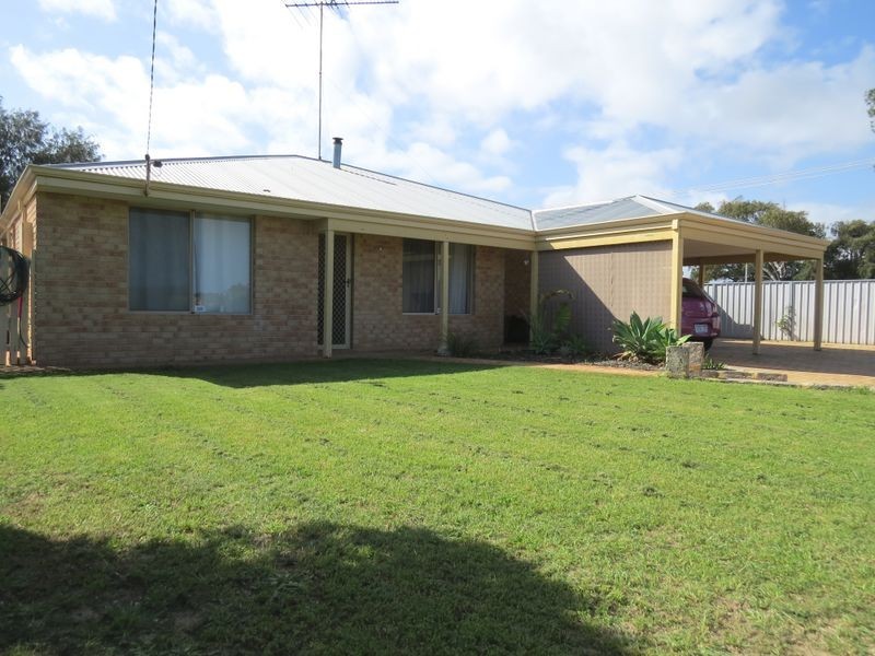 1 Bower Grove, Two Rocks WA 6037