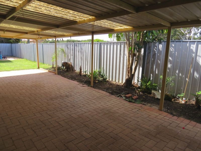 1 Bower Grove, Two Rocks WA 6037