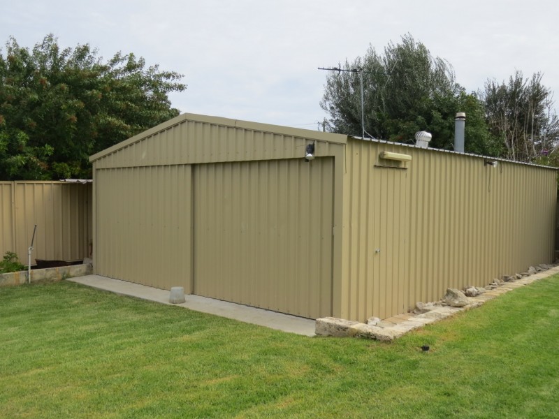 27 Blaxland Avenue, Two Rocks WA 6037