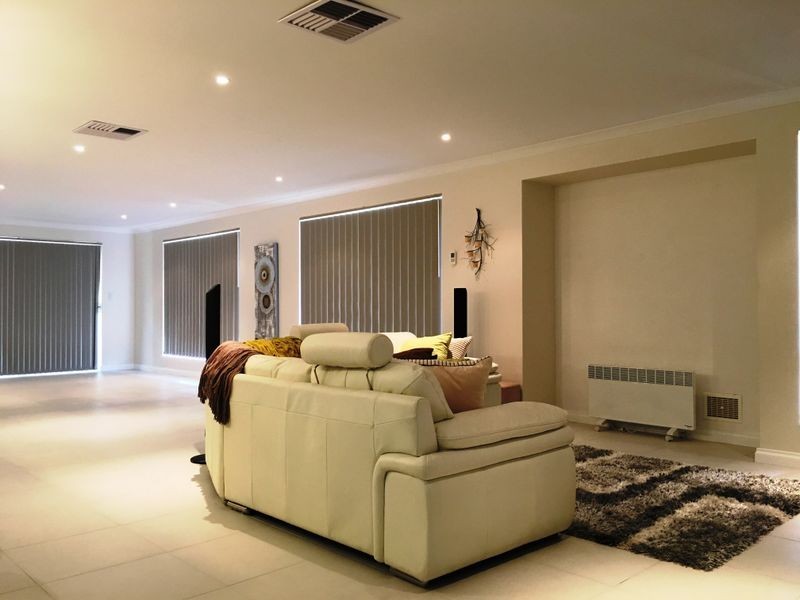 14 Current Street, Yanchep WA 6035