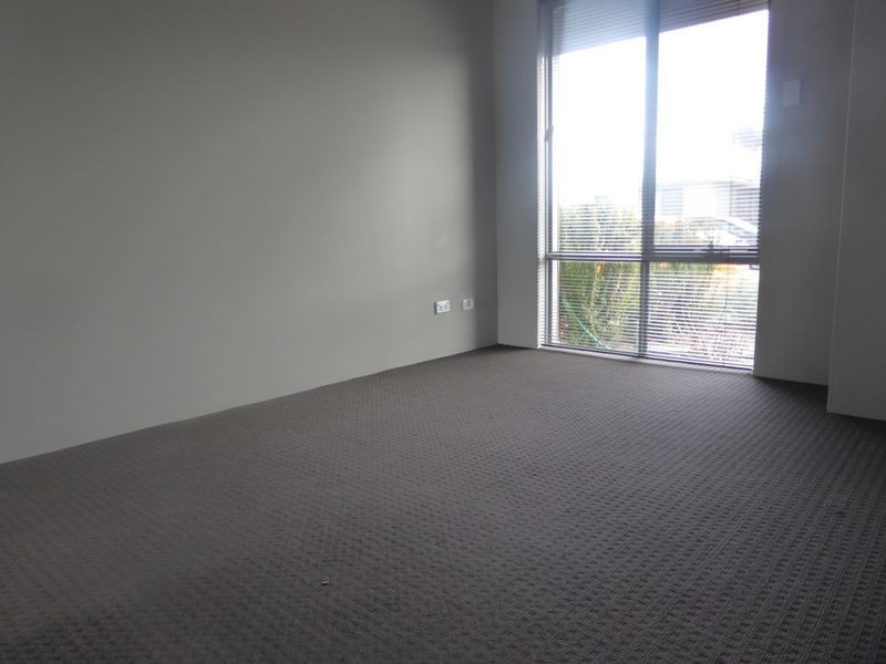 18 Counter Way, Alkimos WA 6038