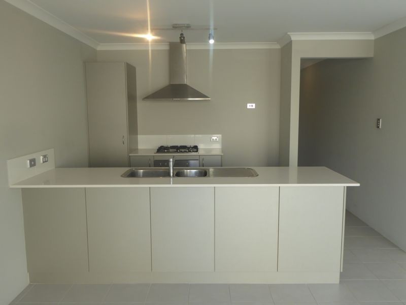 18 Counter Way, Alkimos WA 6038