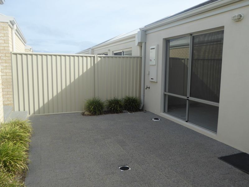 18 Counter Way, Alkimos WA 6038