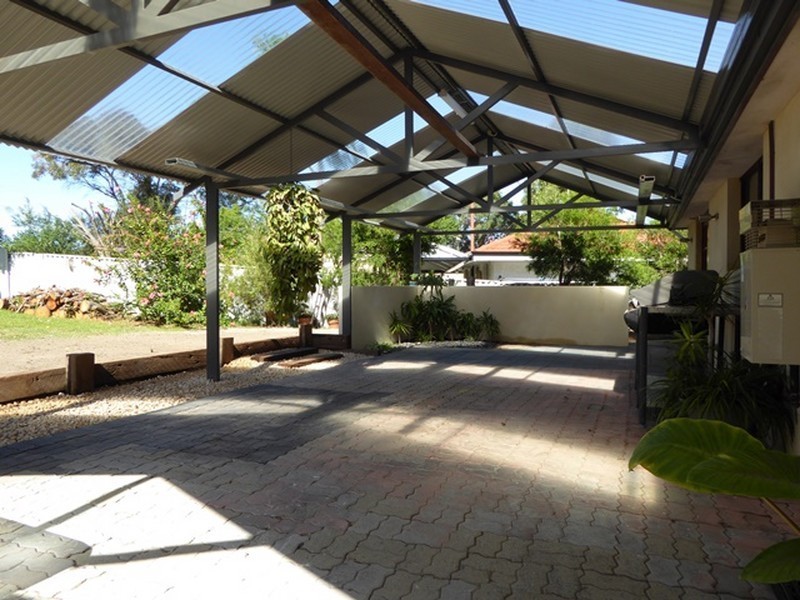 2 Carfax Place, Two Rocks WA 6037