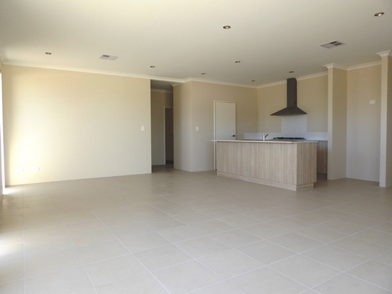 8 Gemfish street, Two Rocks WA 6037