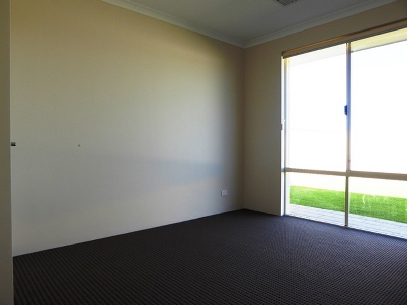 8 Gemfish street, Two Rocks WA 6037